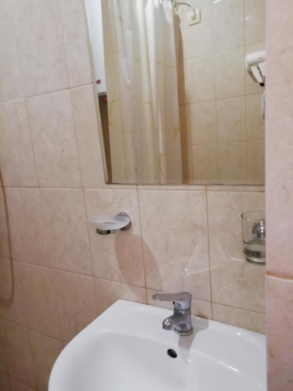 Mini-Hotel Yanson 2 Gagry Zewnętrze zdjęcie