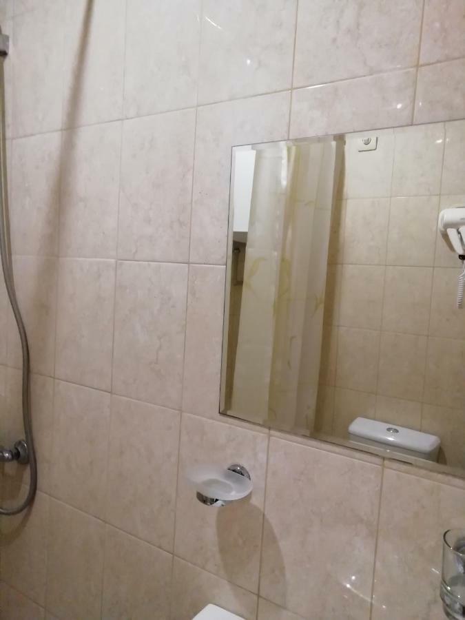 Mini-Hotel Yanson 2 Gagry Zewnętrze zdjęcie