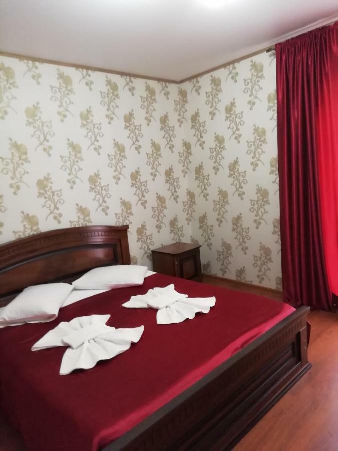 Mini-Hotel Yanson 2 Gagry Zewnętrze zdjęcie