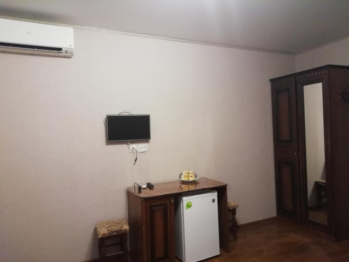 Mini-Hotel Yanson 2 Gagry Zewnętrze zdjęcie